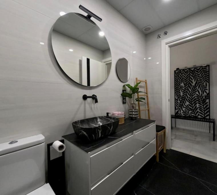 Loft Puerta De Capitulares Apartment Kordoba Bagian luar foto