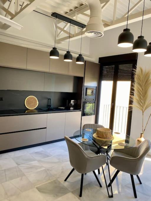 Loft Puerta De Capitulares Apartment Kordoba Bagian luar foto