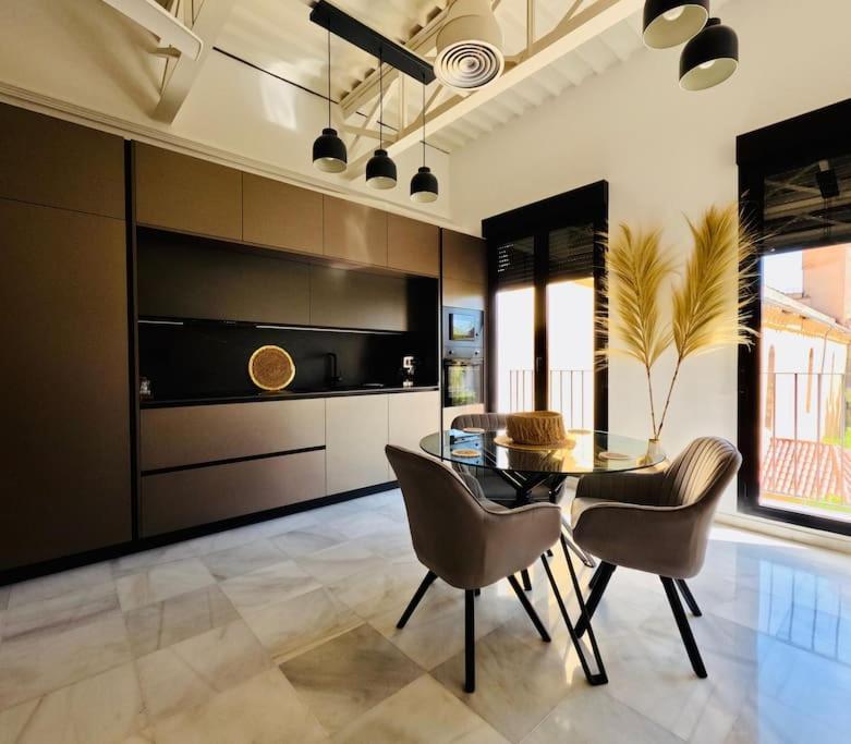 Loft Puerta De Capitulares Apartment Kordoba Bagian luar foto